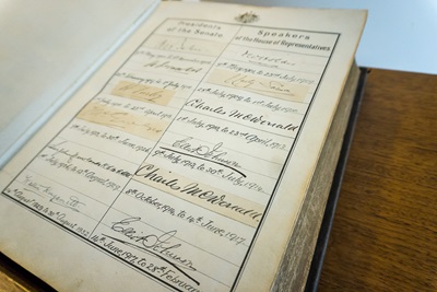 Parliamentary Bible signatures page