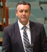 Darren Chester delivering a ministerial statement in the House of Representatives Chamber