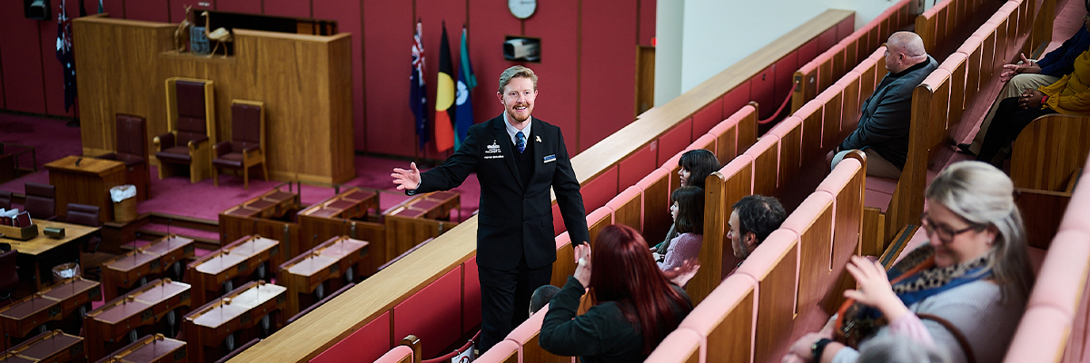 Photo of tour of Senate