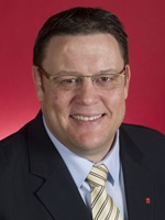 Photo of Senator Glenn Lazarus 