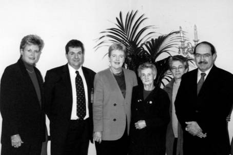 Committee members meet Mrs Rose and Ms Sylvia Coulson, the mother and sister of child migrants who have all been reunited under the travel scheme, accompanied by Mr Ian Thwaites of the Child Migrants Trust